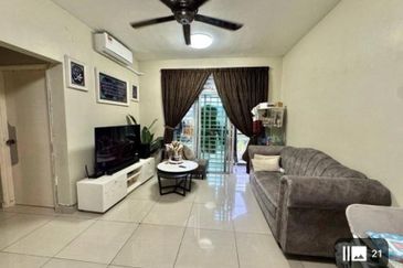 Eastbay Luxury Apartment