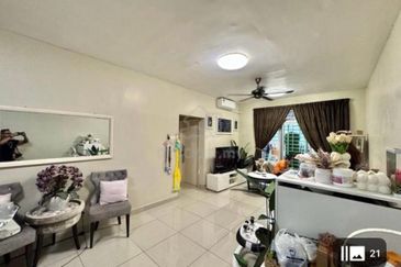 Eastbay Luxury Apartment