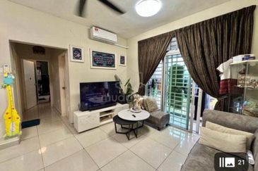 Eastbay Luxury Apartment