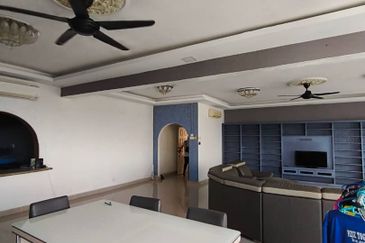 The Country Towers Condominium