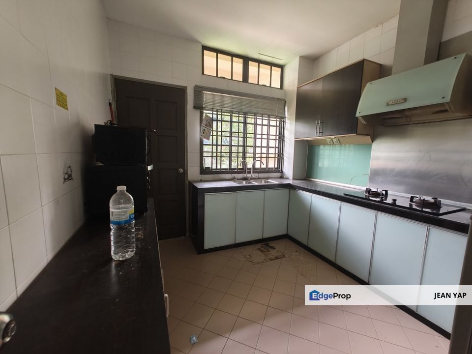 Taman Anak Bukit Senai Bungalow, Johor, Senai