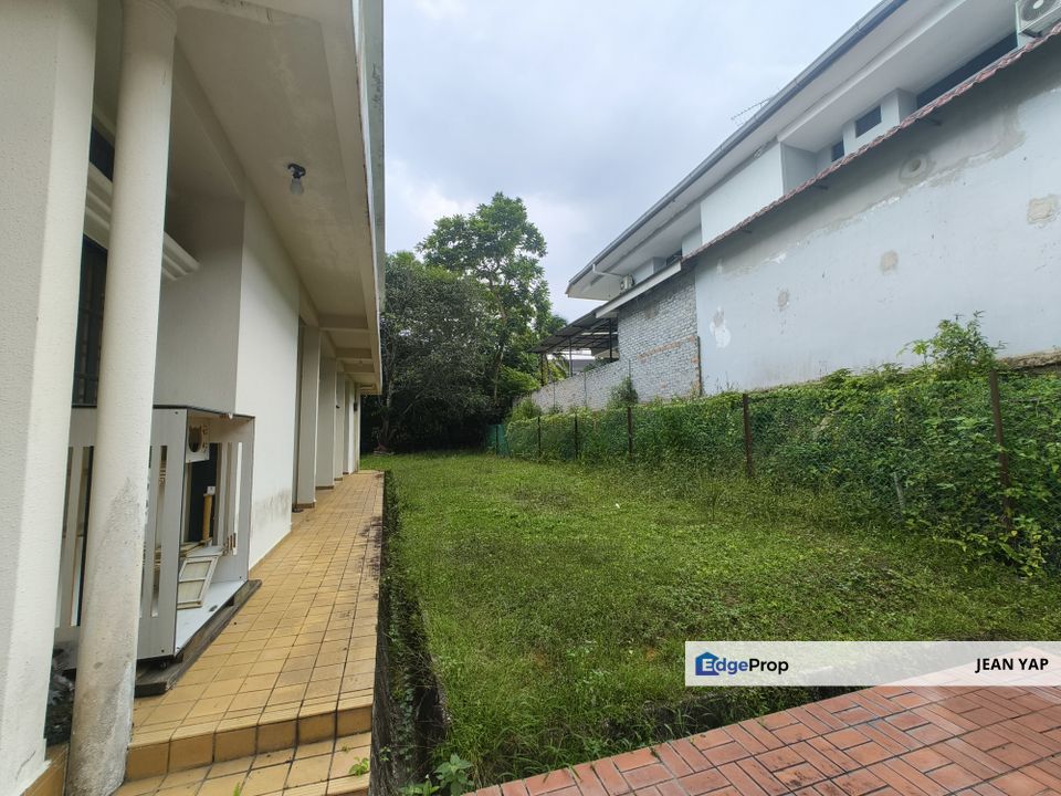 Taman Anak Bukit Senai Bungalow, Johor, Senai