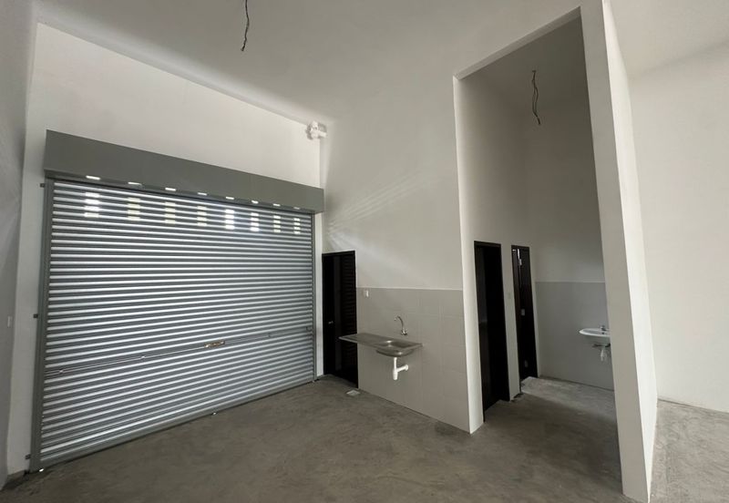 Eco tropic Eco Biz 3 Shoplot for rent