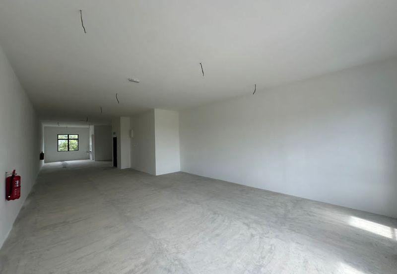 Eco tropic Eco Biz 3 Shoplot for rent