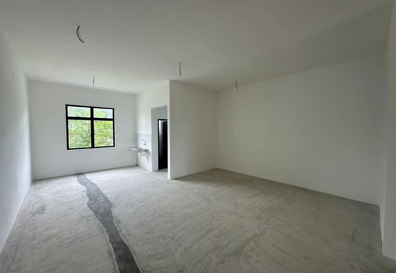 Eco tropic Eco Biz 3 Shoplot for rent