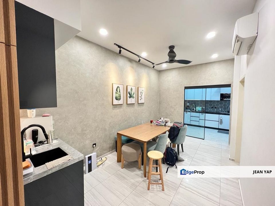 Opal Residenz Bandar Seri Alam Cluster House Renovated , Johor, Masai