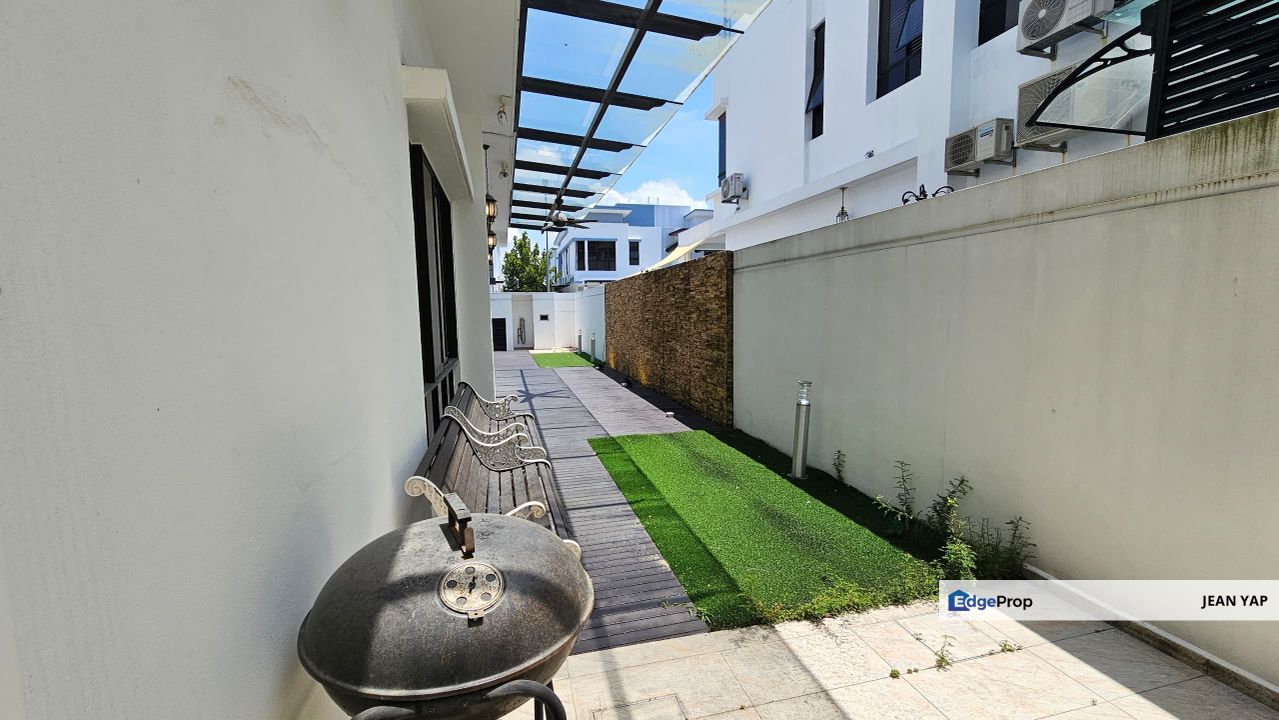 Canal Garden Horizon Hill 3 Storey Cluster, Johor, 