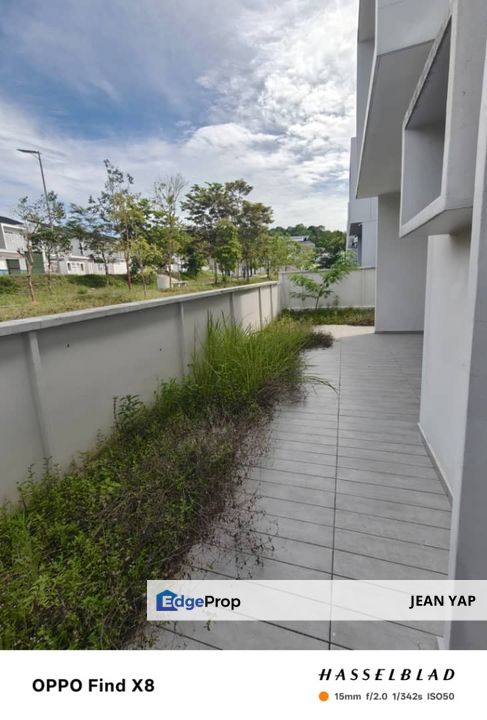 Hundred Trees Double Storey Semi D, Johor, Masai