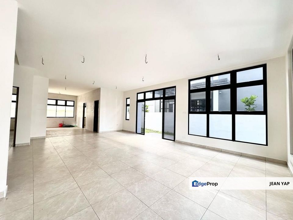 Winter Pavilion Nusa Sentral 3 Storey Semi D, Johor, 