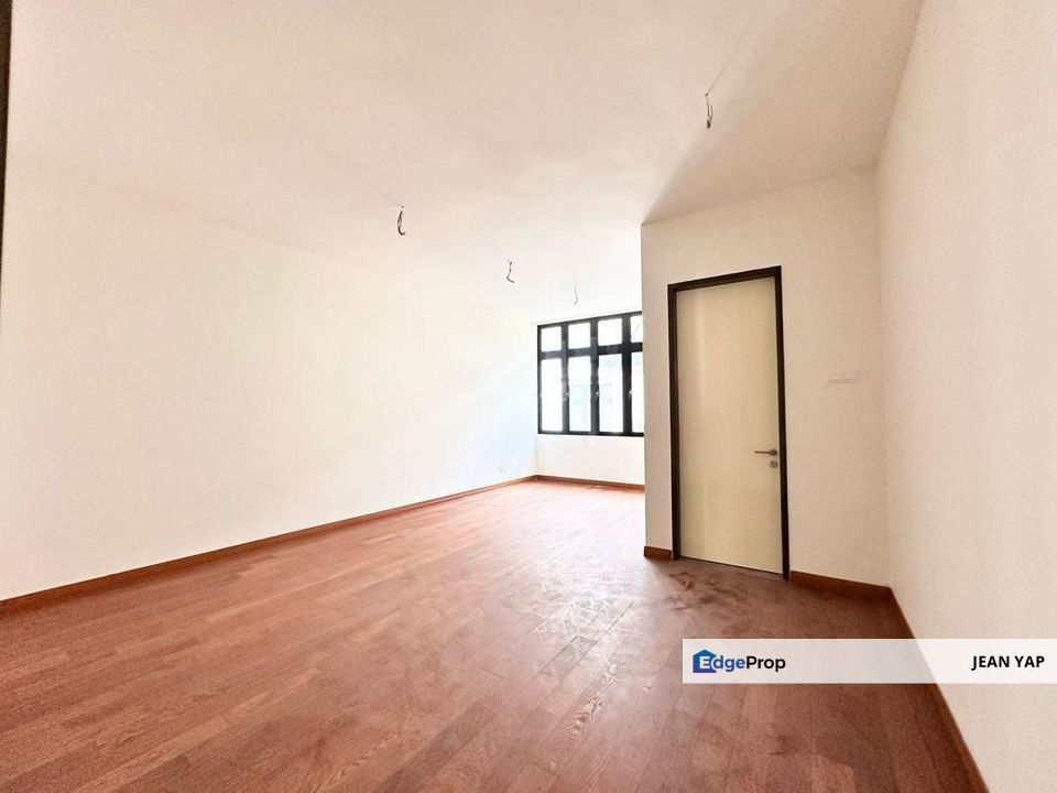 Winter Pavilion Nusa Sentral 3 Storey Semi D, Johor, 