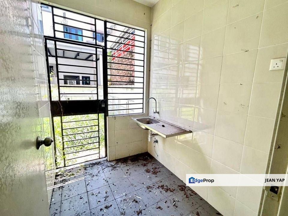 Kempas Utama 2.5Storey Cluster, Johor, Johor Bahru