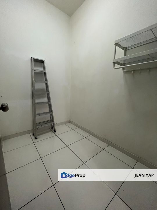 Sky Garden 3+1BR Fully Furnish low downpayment, Johor, Setia Tropika