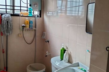 Prima Regency (Dorchester Court)