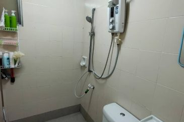 Prima Regency (Dorchester Court)