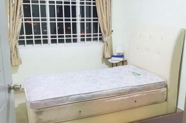 Eastbay Luxury Apartment