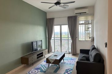 Meridin Bayvue Apartment