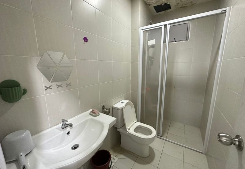 Meridin Bayvue Apartment