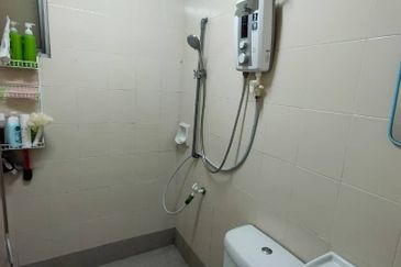 Prima Regency (Dorchester Court)