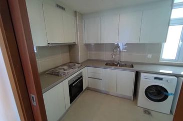 Paradiso Nuova Medini