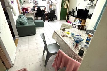 Pangsapuri Sri Intan, Bandar Baru Seri Alam