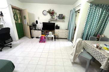 Pangsapuri Sri Intan, Bandar Baru Seri Alam