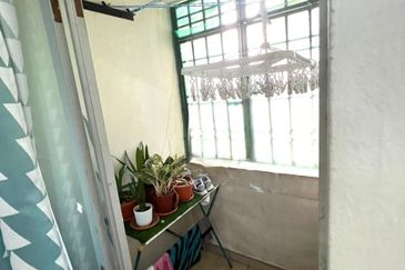 Pangsapuri Sri Intan, Bandar Baru Seri Alam