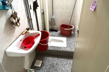 Pangsapuri Sri Intan, Bandar Baru Seri Alam