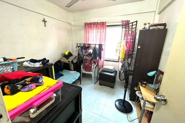 Pangsapuri Sri Intan, Bandar Baru Seri Alam