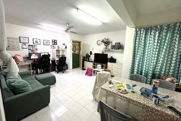 Pangsapuri Sri Intan, Bandar Baru Seri Alam