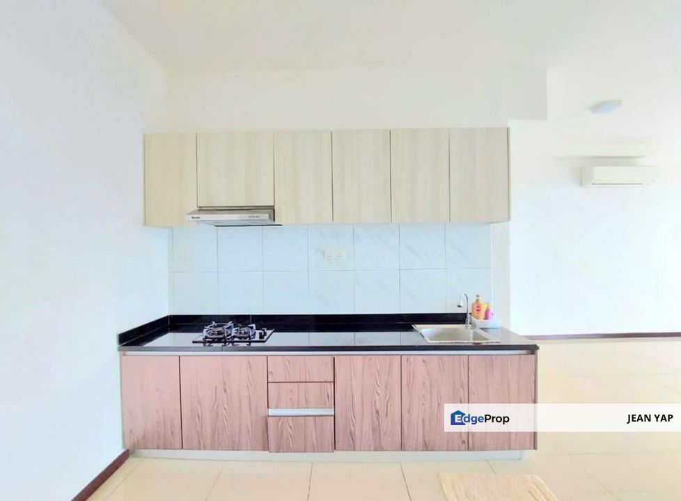 Molek Regency Studio High Floor Partial Furnished, Johor, Johor Bahru