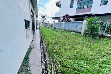 The Canal Garden North, Horizon Hills