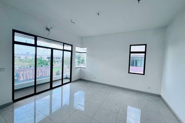 The Canal Garden North, Horizon Hills