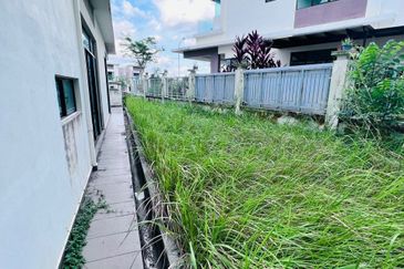 The Canal Garden North, Horizon Hills