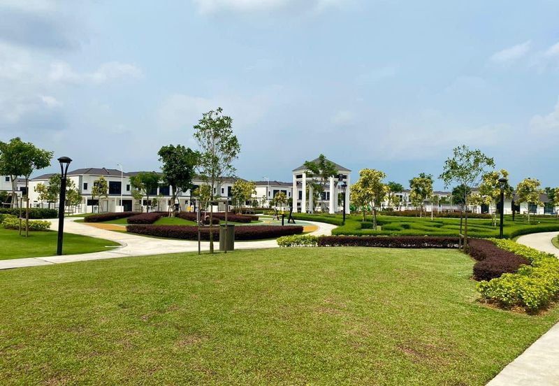 Tate Dalton @ Eco Botanic 2