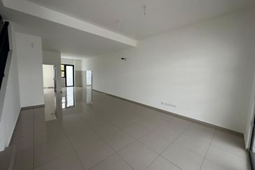 Tate Dalton @ Eco Botanic 2