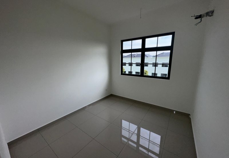 Tate Dalton @ Eco Botanic 2