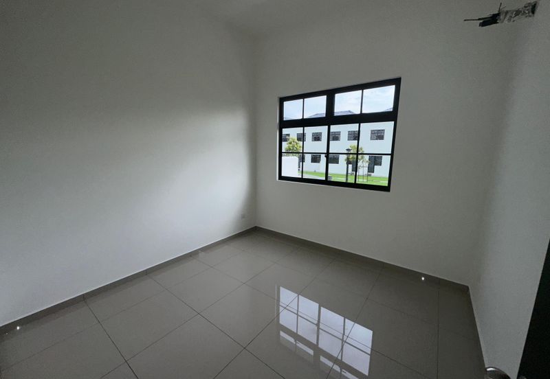 Tate Dalton @ Eco Botanic 2