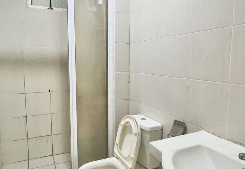 Meridin Bayvue Apartment