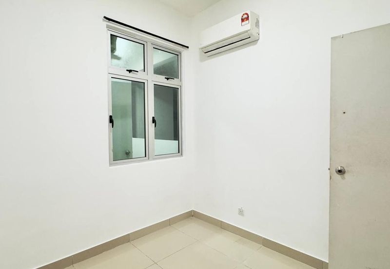 Meridin Bayvue Apartment