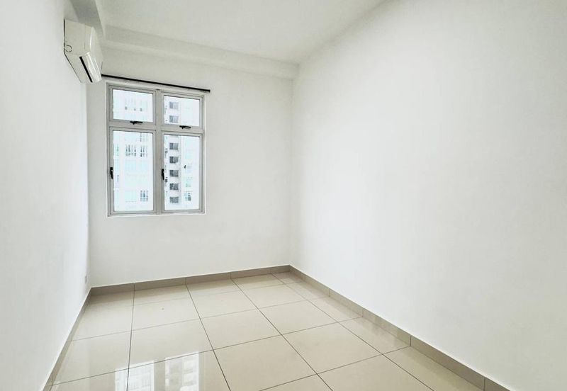 Meridin Bayvue Apartment