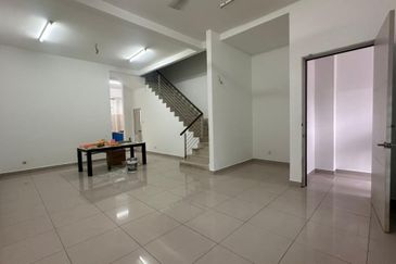 Austin Residence @Taman Mount Austin