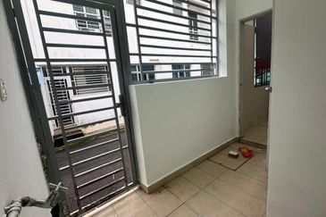 Austin Residence @Taman Mount Austin