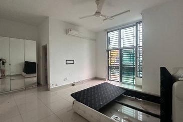 Austin Residence @Taman Mount Austin