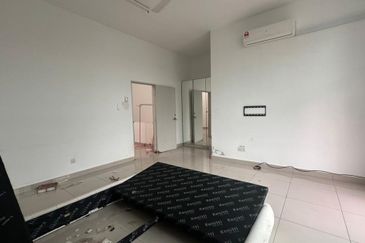 Austin Residence @Taman Mount Austin