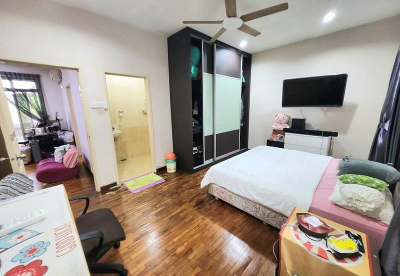 Taman Austin Heights