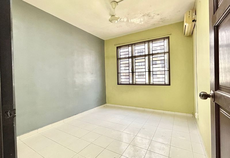 Villa Krystal, Bandar Selesa Jaya