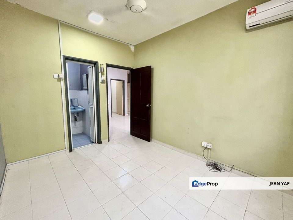 Villa Krystal Apartment 3+1BR , Johor, Skudai