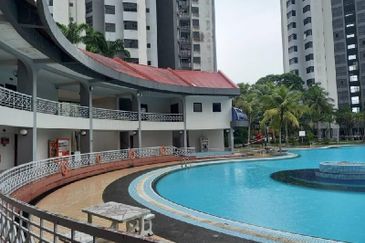 Mewah View Luxurious Apartments