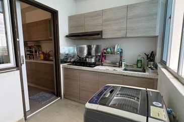 Seri Austin Luxury Apartment