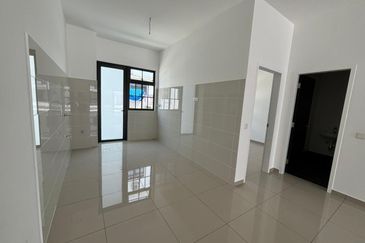 Tate Dalton @ Eco Botanic 2